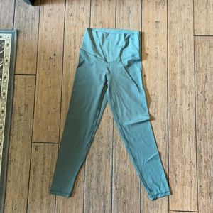 Aerie play leggings, like new, army green, medium